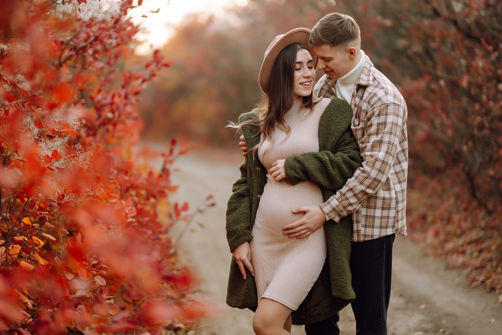 Fall Maternity photoshoot with mother and father
