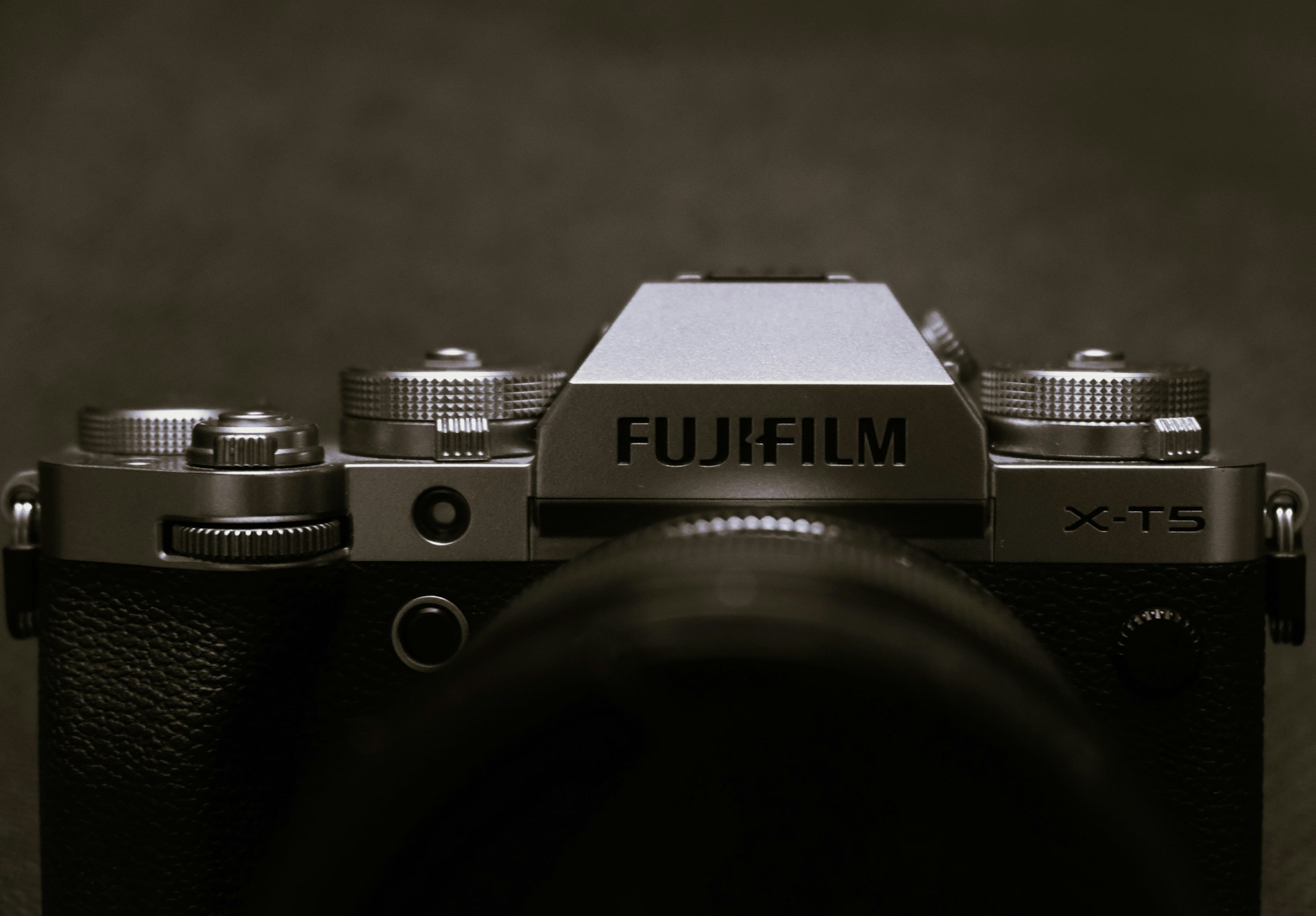 fujifilm x-t5 front 2