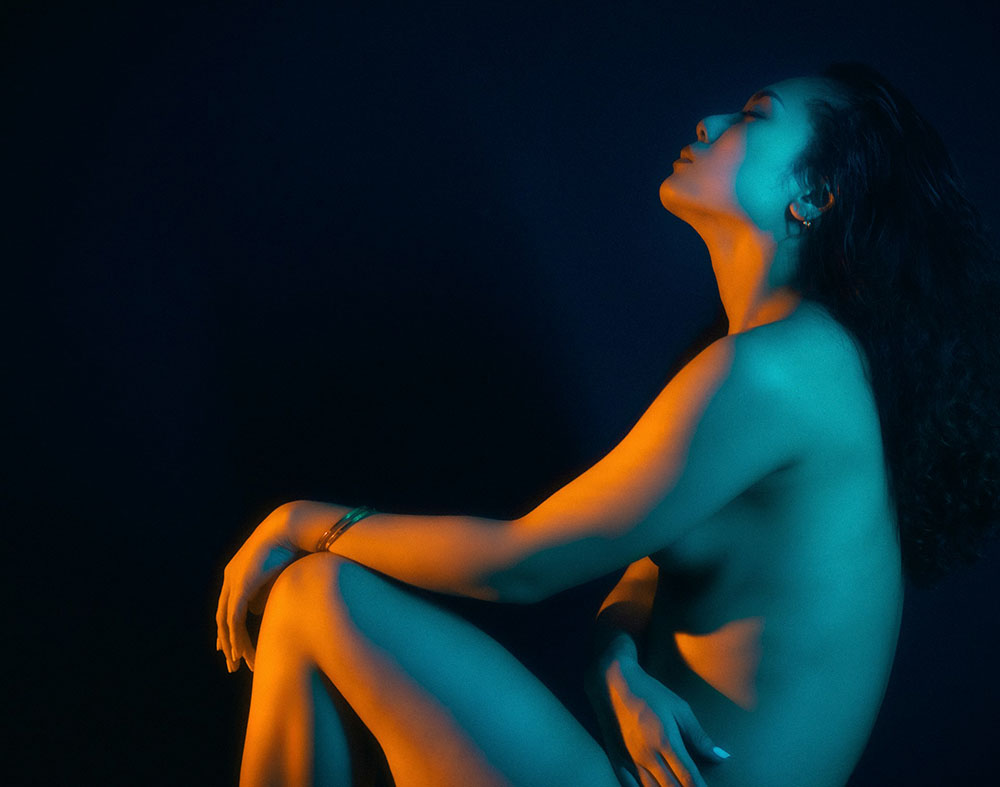 nude photography lighting example
